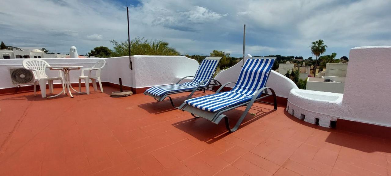 Villa Totalmente Independiente Con Piscina Comunitaria Кальпе Экстерьер фото