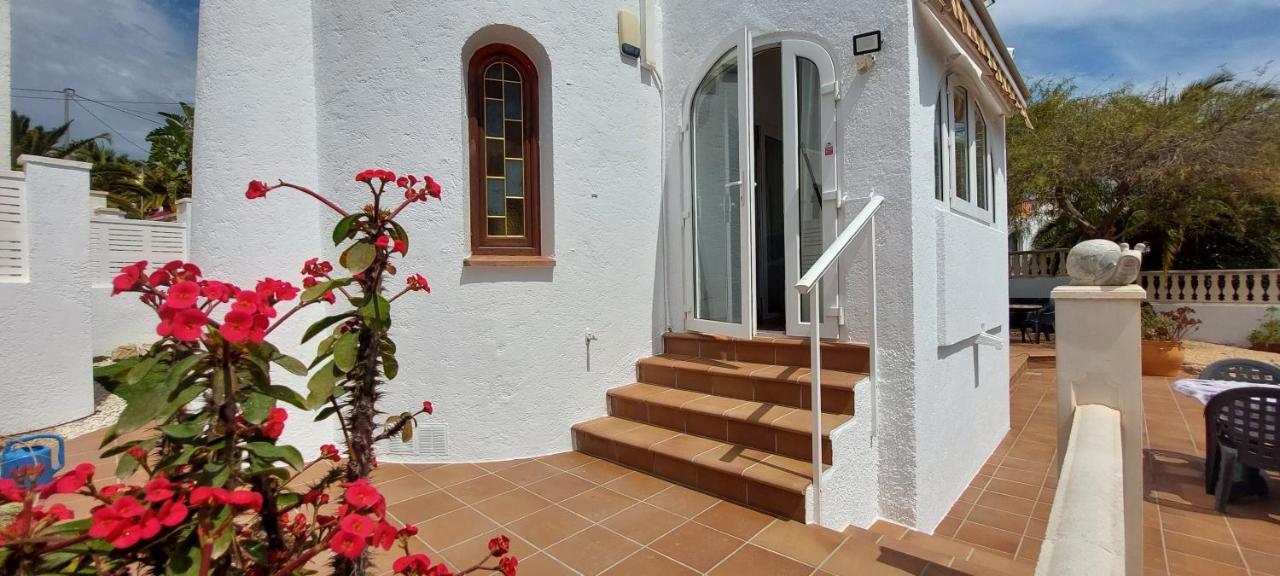 Villa Totalmente Independiente Con Piscina Comunitaria Кальпе Экстерьер фото