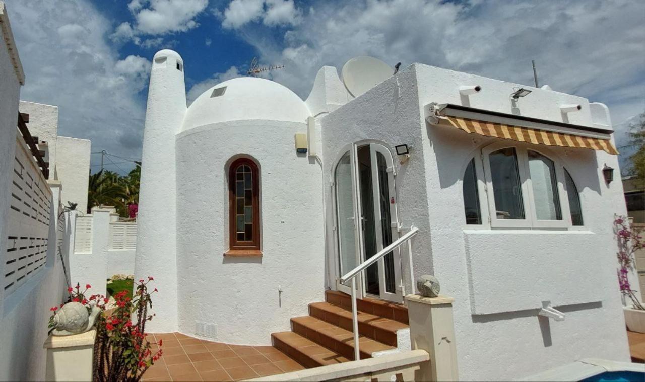 Villa Totalmente Independiente Con Piscina Comunitaria Кальпе Экстерьер фото
